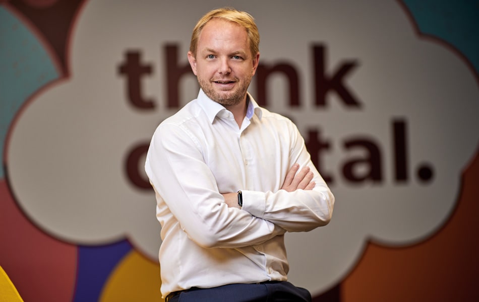There are already banks in the virtual world news interview-min